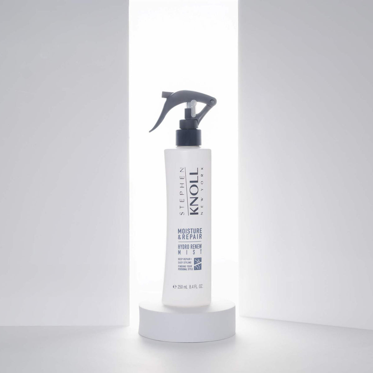 Stephen Knoll Hydro Renew Mist Moisture & Repair, 250 ml bottle, studio shot