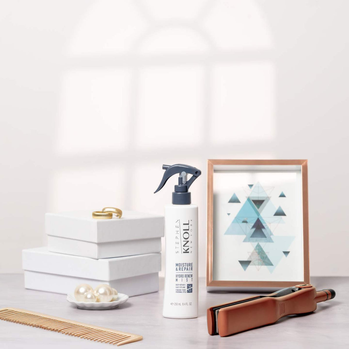 Stephen Knoll Hydro Renew Mist Moisture & Repair, 250 ml bottle, lifestyle shot