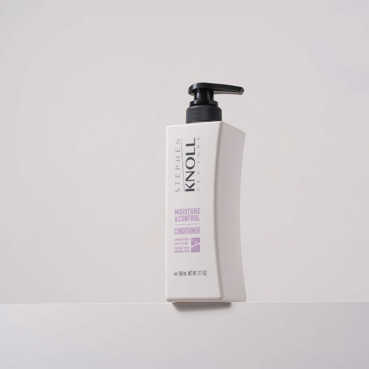 Stephen Knoll Moisture & Control Conditioner, 500 ml bottle, studio shot