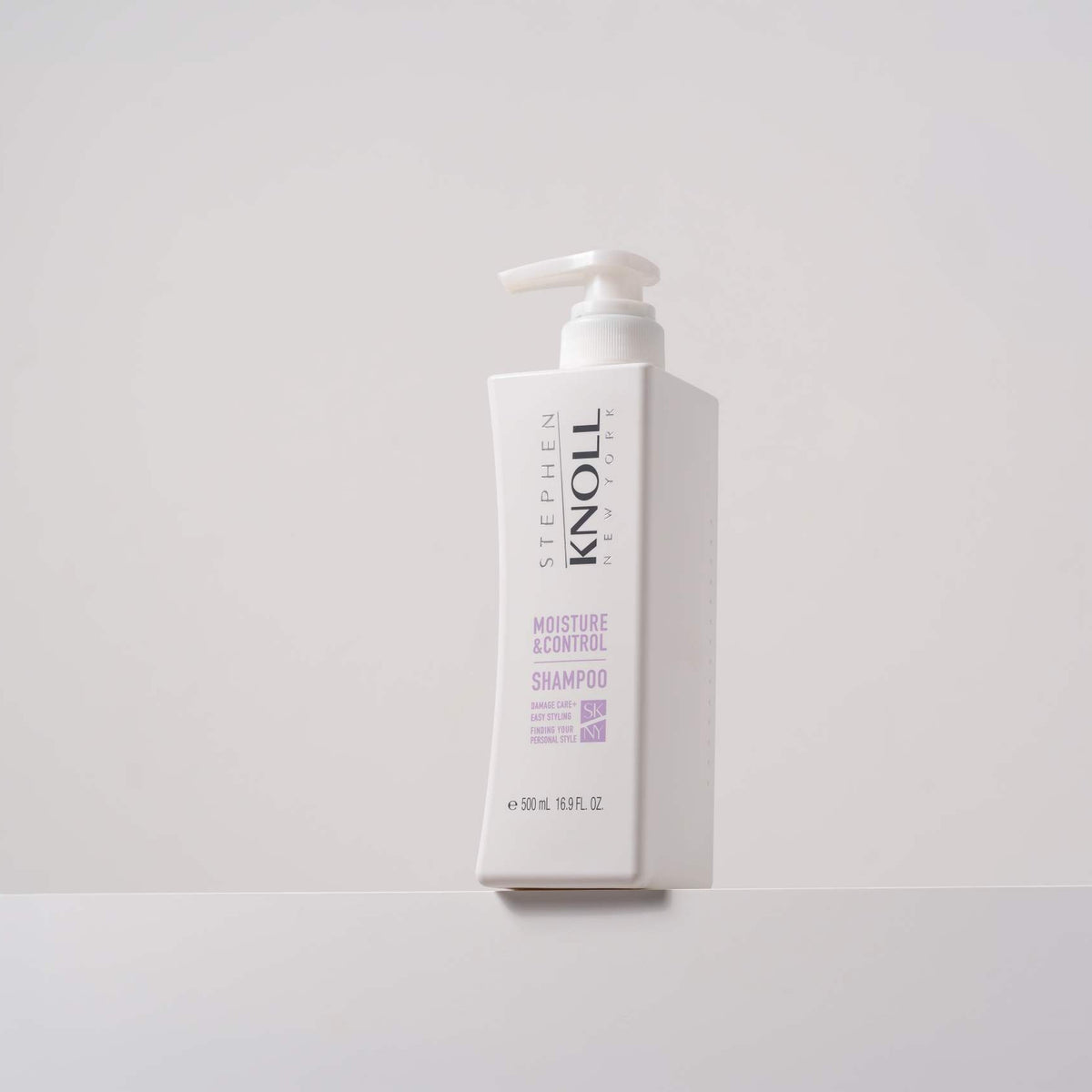 Stephen Knoll Moisture & Control Shampoo, 500 ml bottle, studio shot
