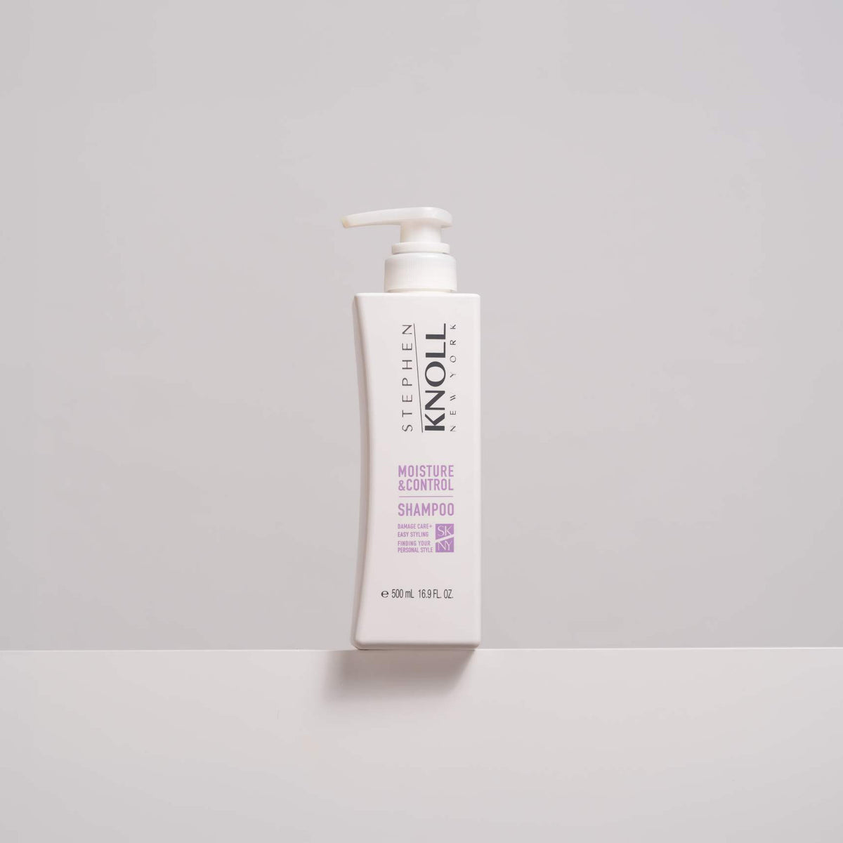Stephen Knoll Moisture & Control Shampoo, 500 ml bottle, studio shot