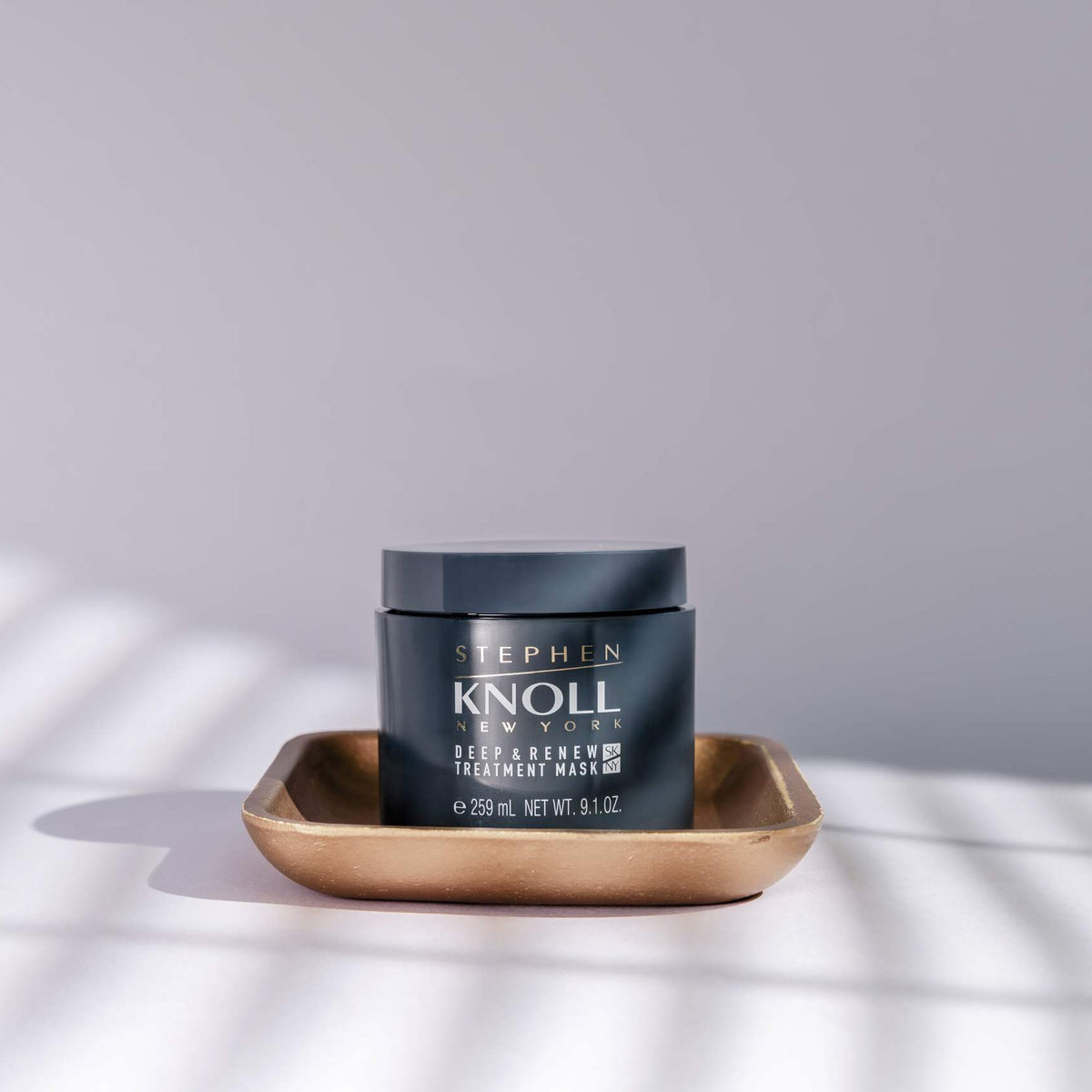 Stephen Knoll Deep & Renew Treatment Mask, 259 ml jar, studio shot