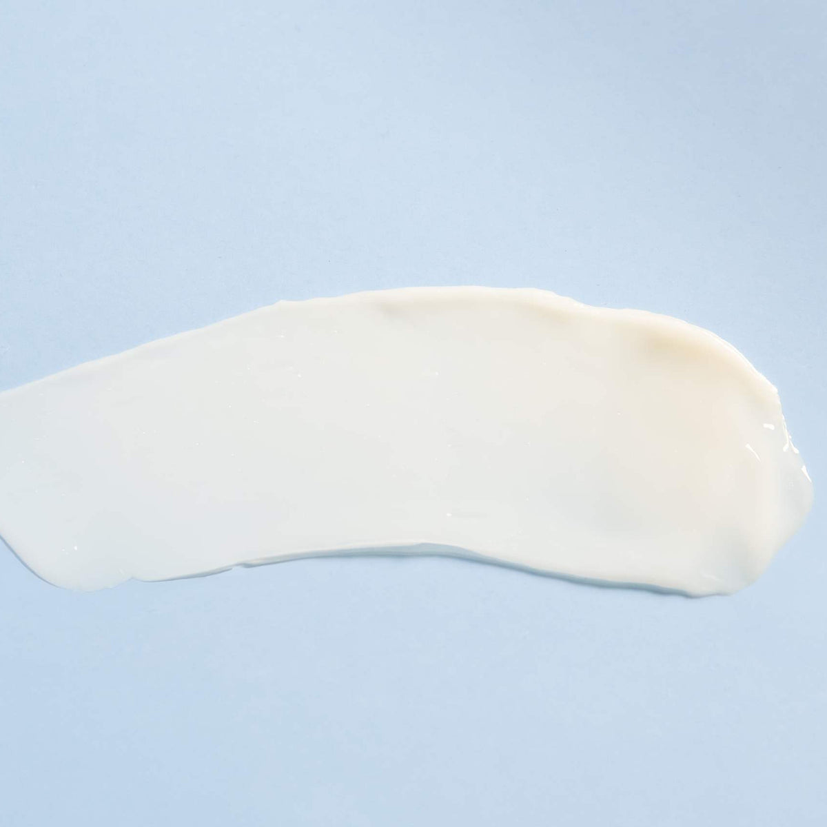 Stephen Knoll Deep & Renew Treatment Mask cream texture swatch, close crop